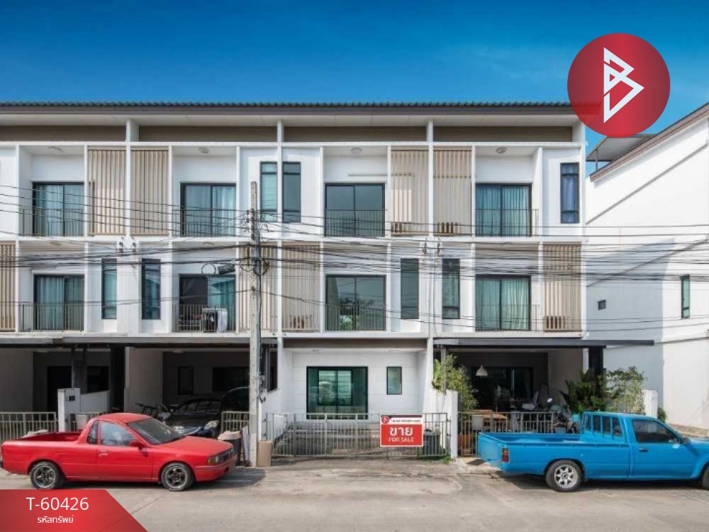 For SaleTownhousePattanakan, Srinakarin : Urgent Sale Townhome Patio Village Srinakarin-Rama 9, Bangkok