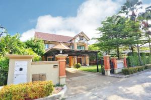 For SaleHouseRama5, Ratchapruek, Bangkruai : 2-storey detached house for sale, 4 bedrooms, 4 bathrooms, with a guest house, Q House Avenue, Rama 5, area 195.7 sq m., decorated with built-ins The owner has never been in The condition of the house is very good. Near Si Rat Expressway