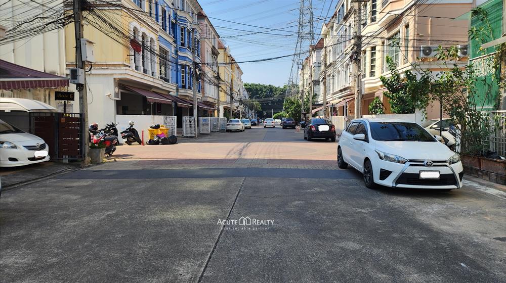 For SaleTownhouseSapankwai,Jatujak : Baan Klang Muang The Paris Ratchavipha for sale Ngamwongwan Prachachoen Phongphetch