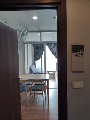 ขายคอนโดอ่อนนุช อุดมสุข : ขายด่วน Exclusive Listing** The Base Sukhumvit 77 - 2 ห้องนอน ทำเลดี เดินทางสะดวก ราคาต่อรองได้
