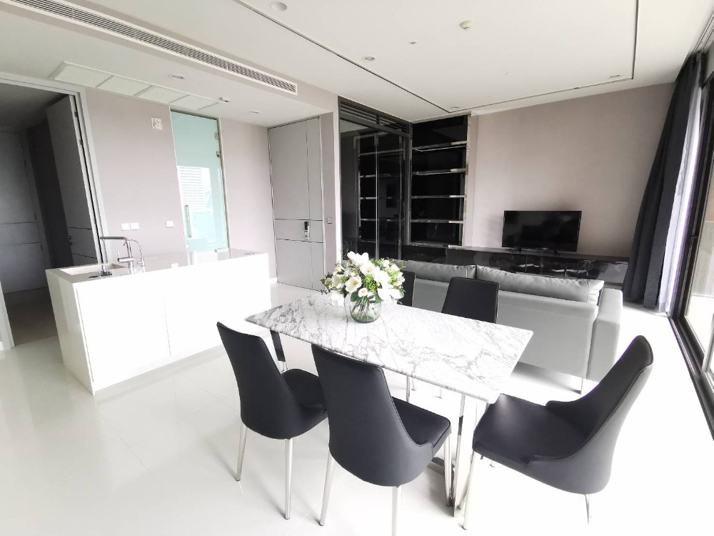 ขายคอนโดสุขุมวิท อโศก ทองหล่อ : VITTORIO:  2bed 3bath 136.71 sqm 50,000,000 Am: 0656199198