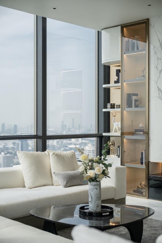 For SaleCondoSukhumvit, Asoke, Thonglor : For Sale The Esse36 Fully furnished 2bed Penthouse suites 139MB