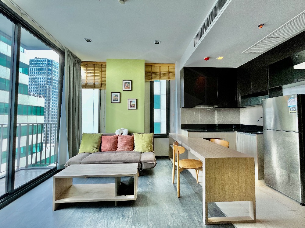 For RentCondoSukhumvit, Asoke, Thonglor : Rent Edge Sukhumvit 23, room size 42 sq m, high floor, rent only 26,000 baht 🔥