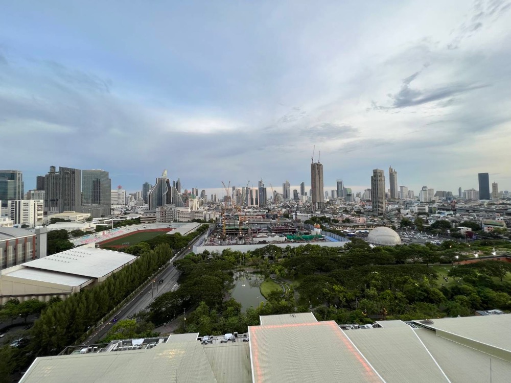 For SaleCondoSiam Paragon ,Chulalongkorn,Samyan : Condo next to Chula, CU terrace, corner room, extremely beautiful view, 17th floor, hard to find!!! 36 sq m.