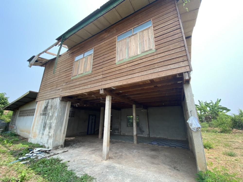 For SaleHouseNong Khai : Land and house for sale, Ban Thum, Nam Mong Subdistrict, Tha Bo District, Nong Khai Province.