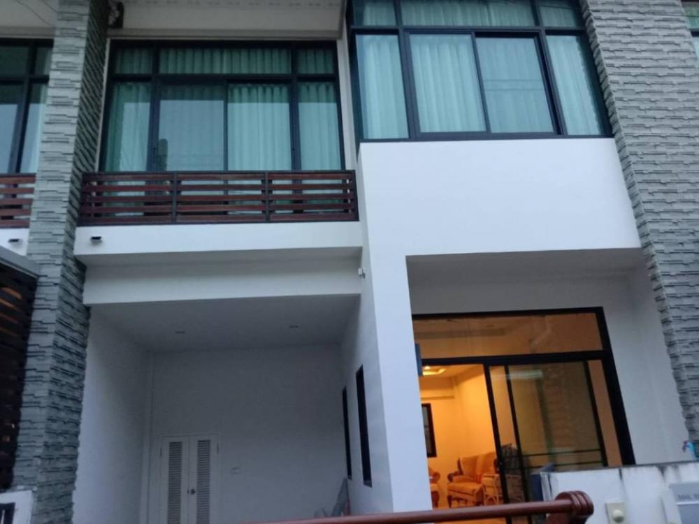 For SaleTownhouseBangna, Bearing, Lasalle : 📣2-storey townhouse for sale, Piamsuk Project, Bearing 48, Sukhumvit 113, near BTS Bearing, beautiful addition, ready to move in.