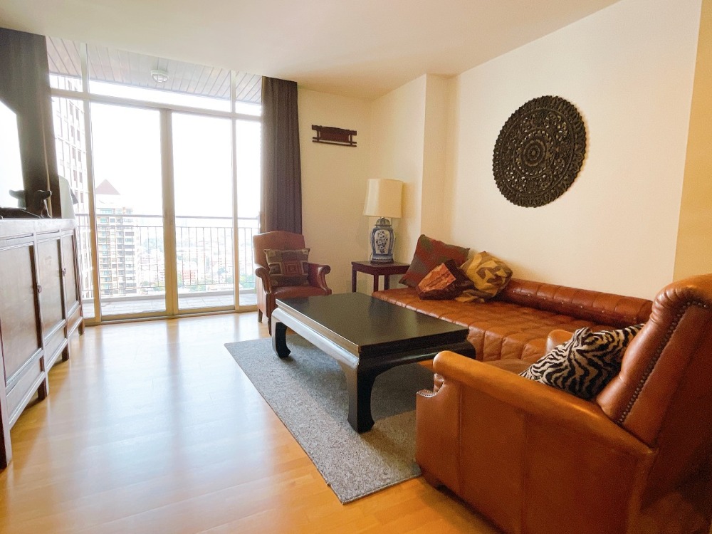 For RentCondoSathorn, Narathiwat : For rent, Condo Urbana Sathorn, 1 bedroom, 70 sqm, 20th floor, South Sathorn, near Soi Suan Phlu. Fully-furnished.