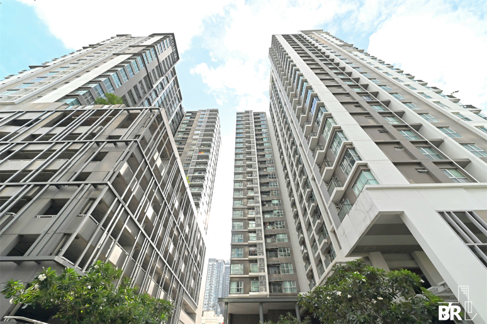 For SaleCondoRama9, Petchburi, RCA : Sale ⚡️ Condo Aspire Rama 9, beautiful room, fully furnished, good location, 1 bed 1 bath, size 39 sq m @3.9 MB. Call 093-6292247 Nut