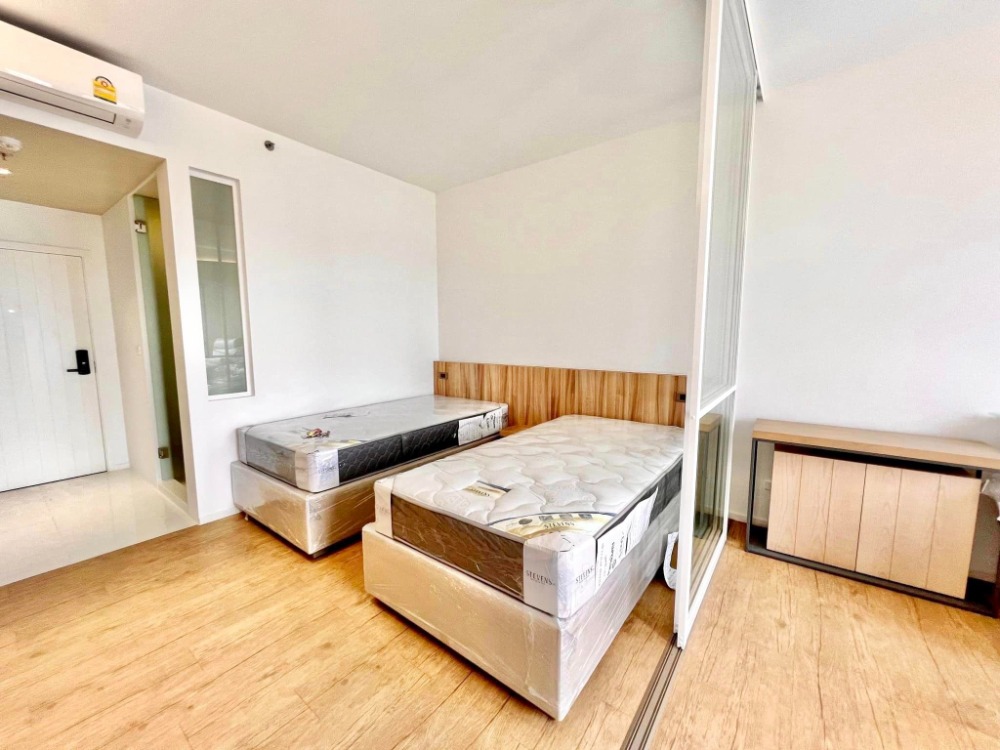 ให้เช่าคอนโดสยาม จุฬา สามย่าน : ✅ พร้อมอยู่ TRIPLE Y 1BED 34 m² ชั้นสูงเกือบสุด! เดินลงใต้ตึกเจอ MRT สามย่าน 38,000