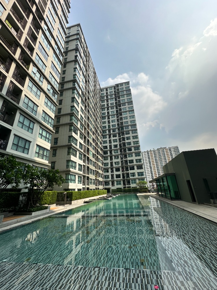 For SaleCondoChaengwatana, Muangthong : Sale!!! The Base Condo, Chaengwattana, 1 bedroom, 34 sq m, sale 2.39 million, 16th floor, pool view