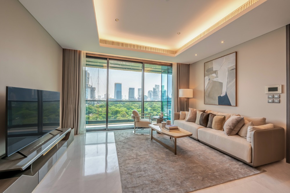 For RentCondoWitthayu, Chidlom, Langsuan, Ploenchit : ✅ For Rent - Sindhorn Tonson , Super Luxury Class 1 bedroom, fully furnished, get a full view of Lumpini Park. ready to move in