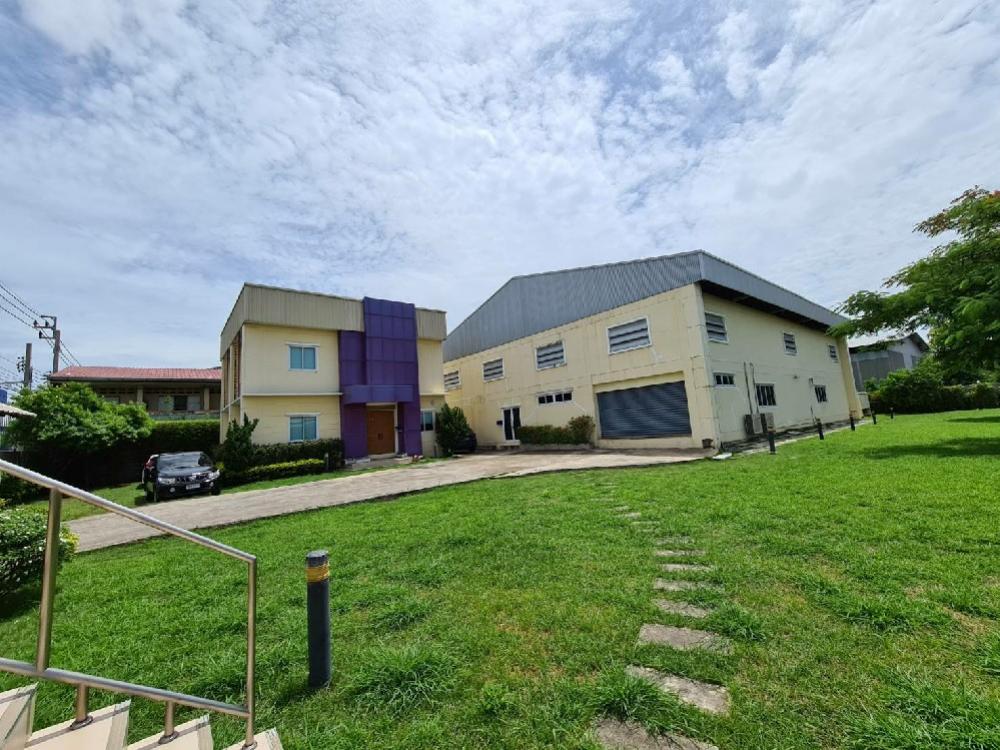 For SaleFactorySamut Prakan,Samrong : Factory for sale, office building, employee accommodation Very strong structure on an area of ​​1 rai 1 ngan 41.5 sq m. (541.5 sq m.) Price 39.9 million baht.