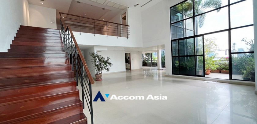 ขายคอนโดวิทยุ ชิดลม หลังสวน : Huge Terrace, Duplex Condo, Penthouse, | 3 Bedrooms Condominium for Sale in Ploenchit, Bangkok near BTS Chitlom at Somkid Gardens (AA33297)