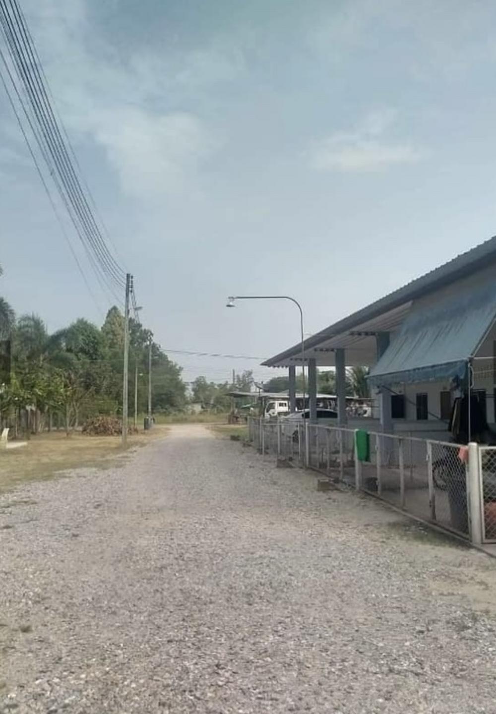 For SaleBusinesses for saleRayong : Selling 1 house with 12 rooms for rent on an area of ​​2-1-31 rai