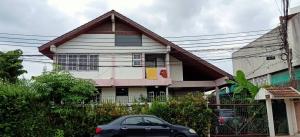 For RentHousePinklao, Charansanitwong : Single house, Sivalai village, 102 square meters, near MRT Charansanitwong.