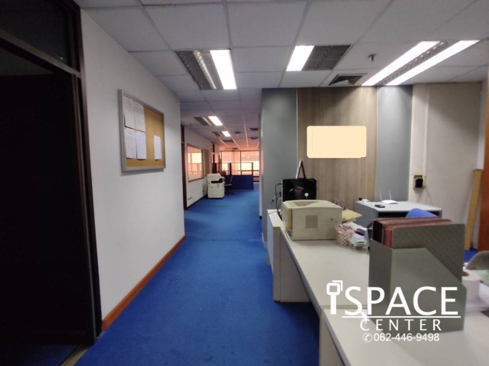 For RentOfficeAri,Anusaowaree : Office for rent and sale, near BTS Ari, only 300 meters, partly fitted, partially furnished ready to work
