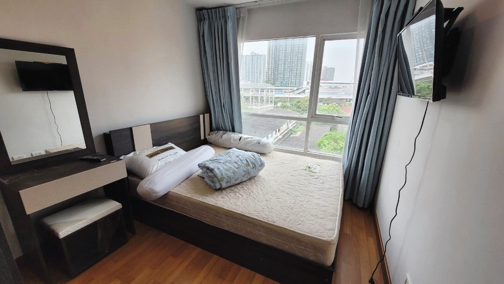 For SaleCondoThaphra, Talat Phlu, Wutthakat : Only 5 miniutes to BTS Talad Plu. Sales Regent Orchid Talad Plu Condominium! Great Investment! Great for living!