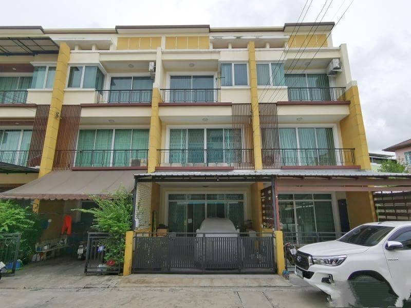 For SaleTownhouseLadprao101, Happy Land, The Mall Bang Kapi : Townhome Pradya in Town Ladprao 101 Yaek 42 / 3 bedrooms (for sale), Pradya in Town Ladprao 101 Yaek 42 / Townhome 3 Bedrooms (FOR SALE) RUK536