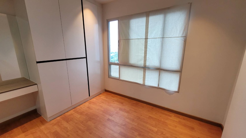 For SaleCondoBang kae, Phetkasem : Very New! Seem like first-hand. Sales The President Phetkasem–Bangkhae Condominium. Near MRT Laksong and The Mall Bangkae! You can buy 2 rooms in special price for making an adjoining room!