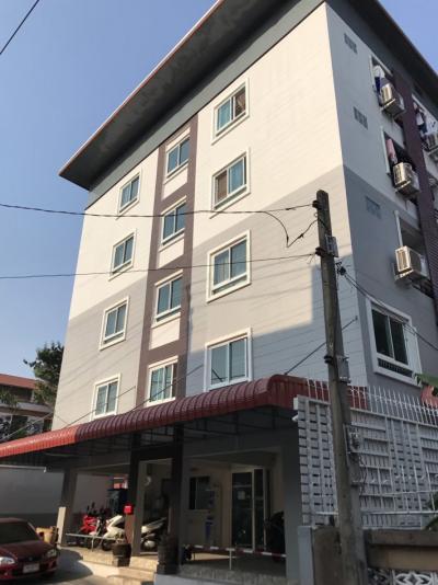 For SaleBusinesses for salePattanakan, Srinakarin : Apartment for sale, On Nut 43, good location, community area, only 90 meters into the alley