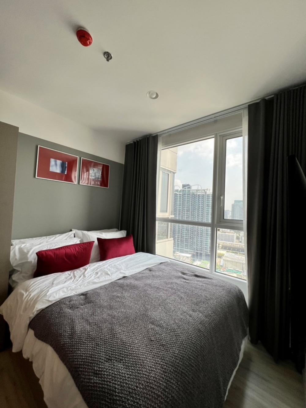 For RentCondoRatchadapisek, Huaikwang, Suttisan : 📌📌 New room for rent, XT Huai Khwang, fully furnished, ready to move in. If interested, you can make an appointment to see. welcome
