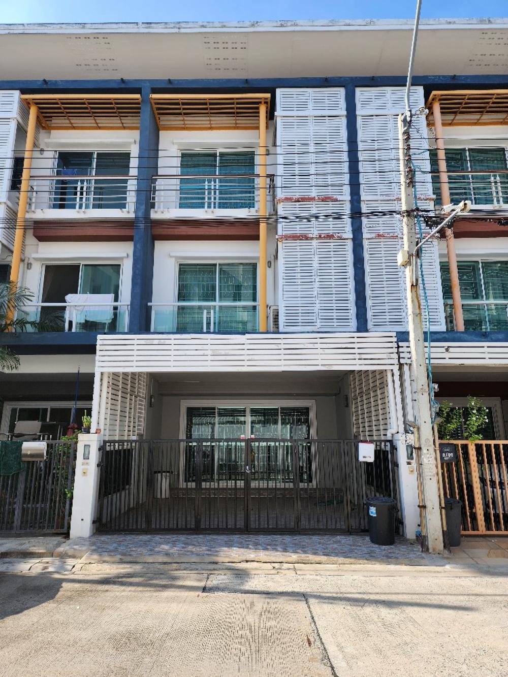 For RentTownhouseVipawadee, Don Mueang, Lak Si : 3-storey townhome for rent, Lak Si Red Line train, Vibhavadi, Don Mueang Airport