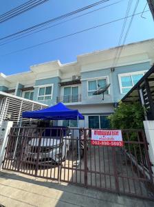 For SaleTownhousePathum Thani,Rangsit, Thammasat : Selling very cheap!!️ Townhome, good location!!️ Novo Ville Village, Ring Road - Lam Luk Ka, Khlong 5, Pathum Thani!!! Area size 23.9 sq m, 2 bedrooms, 2 bathrooms, very good location!! ️ near Kanchanaphisek Bang Pa-in-Bang Na expressway Near Maruay Marke