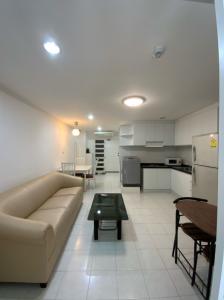 For RentCondoSukhumvit, Asoke, Thonglor : Supalai Place Sukhumvit 39 / 1 bedroom, 1 bathroom, 49 sq.m., 11th floor