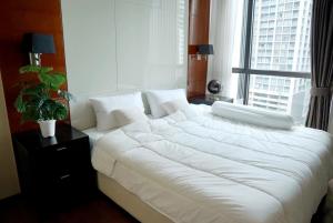 For RentCondoSukhumvit, Asoke, Thonglor : For Rent 💜 The address Sukhumvit 28 💜 (Property Code #A23_5_0405_2) Beautiful room, beautiful view, ready to move in.
