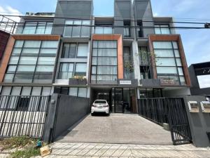 For SaleHome OfficeRama9, Petchburi, RCA : Home office for sale, Altitude Prove Rama 9 project, size 3 floors, usable area up to 200 sq.m., fully furnished and furnished Parking for 5-6 cars