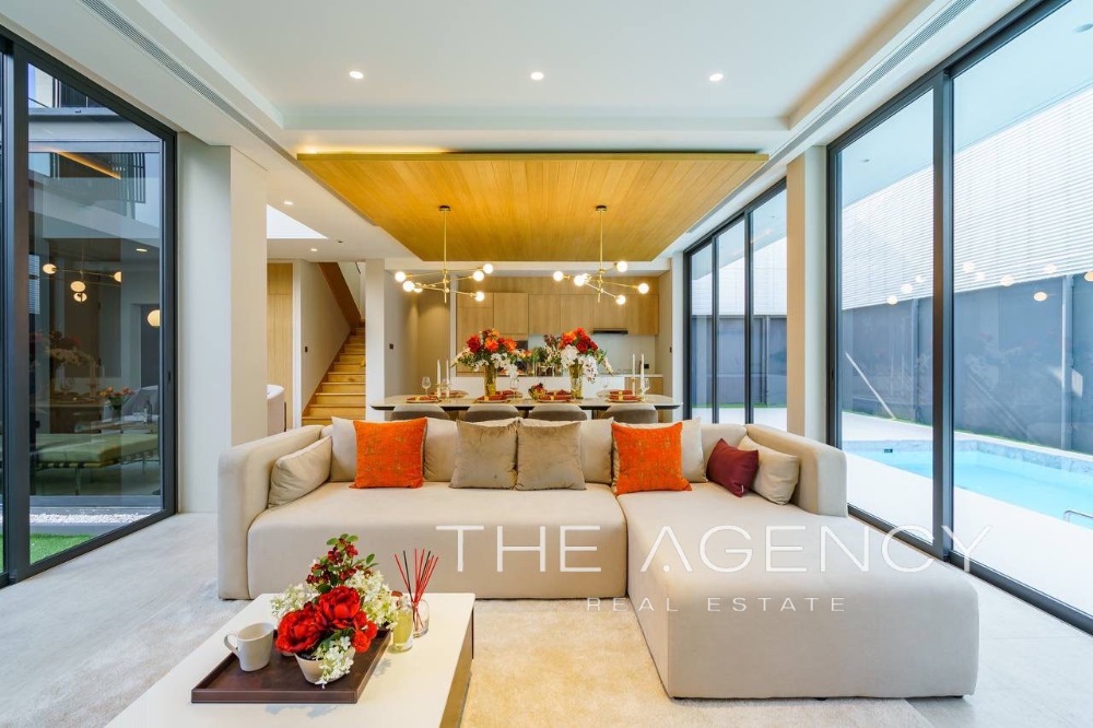 For SaleHousePattanakan, Srinakarin : NEW PROJECT | The Urban Reserve Rama9 | Designer House with Private Pool, Yard & Lift (4BR5B + 1 Maid Quarter)