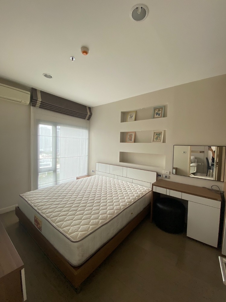 For RentCondoSukhumvit, Asoke, Thonglor : For rent: The Crest Sukhumvit 34 BTS Thonglor, 1 large bedroom, 45sq.m. 30k, many rooms Tel: 092-659-7474