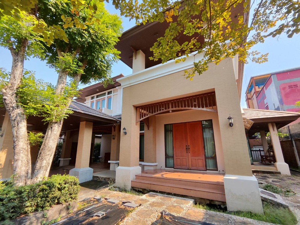 ขายบ้านบางนา แบริ่ง ลาซาล : บ้านเดี่ยวโครงการ พิชญา ลาซาล สุขุมวิท105 บ้านสวย บรรยากาศส่วนตัว ราคา 22 ล้านบาท