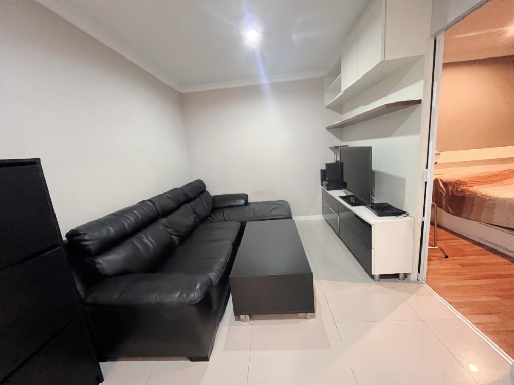 ขายคอนโดพระราม 9 เพชรบุรีตัดใหม่ RCA : SALE !! Condo Lumpini Place, MRT Rama 9, 1 Bed, Tower B, Floor 18, 37 sq.m., 3MB