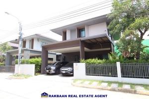 For SaleHouseLadkrabang, Suwannaphum Airport : House for sale, Saransiri Sriwaree, 50.4 sq.w., 3 bedrooms, 3 bathrooms (with a bedroom on the ground floor), accommodating the elderly free furniture worth more than one hand