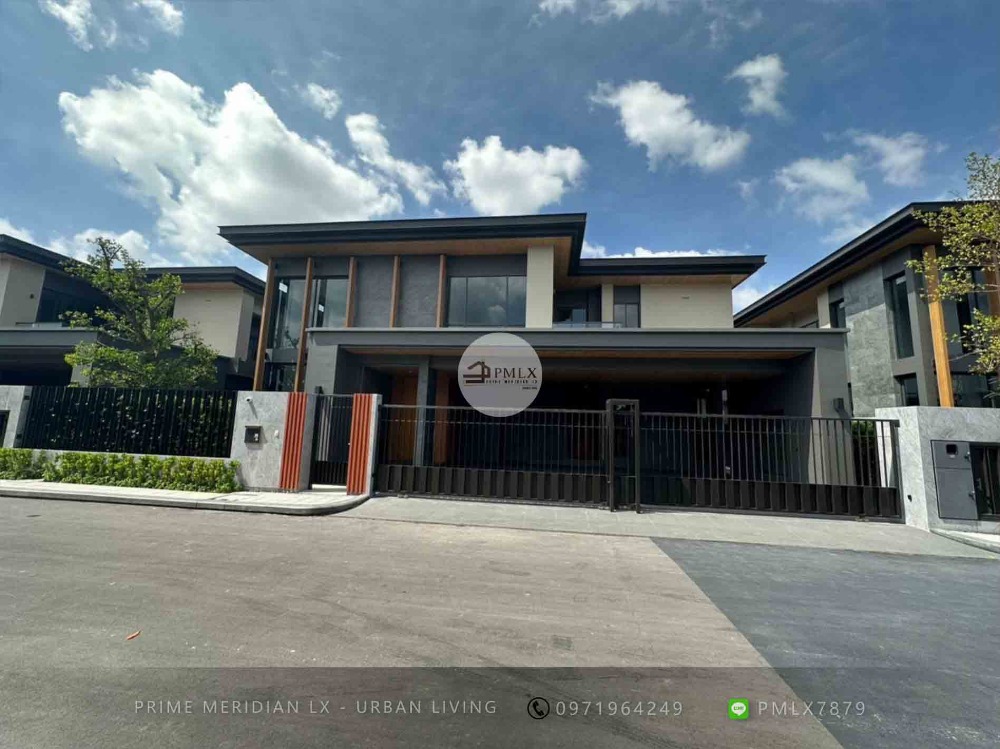 ขายดาวน์บ้านพัฒนาการ ศรีนครินทร์ : Siraninn Residences - Type 3, 551 Sqm, Selling Downpayment Before Transfer / Super Luxury Single House