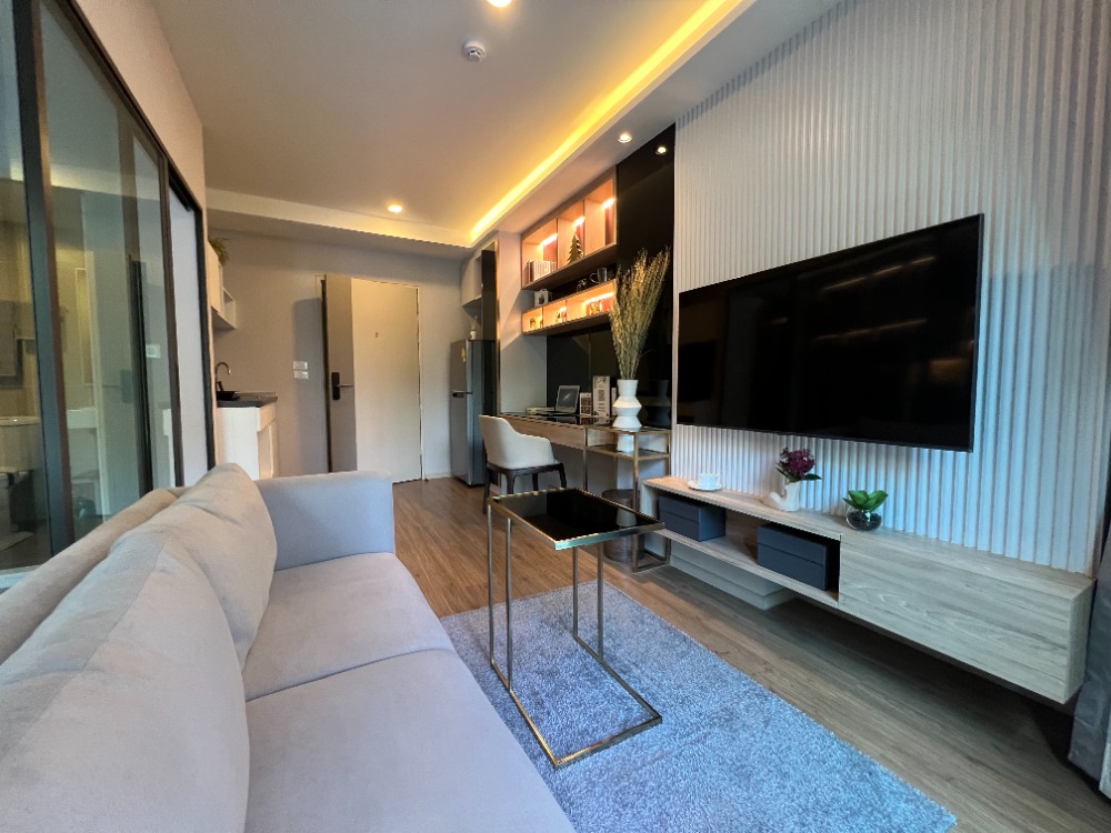 For SaleCondoPinklao, Charansanitwong : Chai Condo, Lumpini Selected Charan 65 - Sirindhorn Station, near MRT Sirindhorn, 1 bedroom, size 28.10 sq m, book today, get free privileges! Gift voucher + electrical appliances Free of charge on transfer day Free! digital door lock