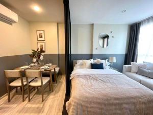 For RentCondoRatchadapisek, Huaikwang, Suttisan : Available for rent, XT Huaikhwang, urgently, beautiful room, ready to move in, make an appointment to see 063-384-4228