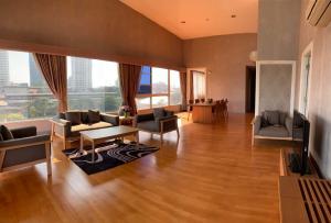 For SaleCondoWongwianyai, Charoennakor : 👍 River view 🔥🔥 The fine at River penthouse 🔥🔥 🚆‼️‼️