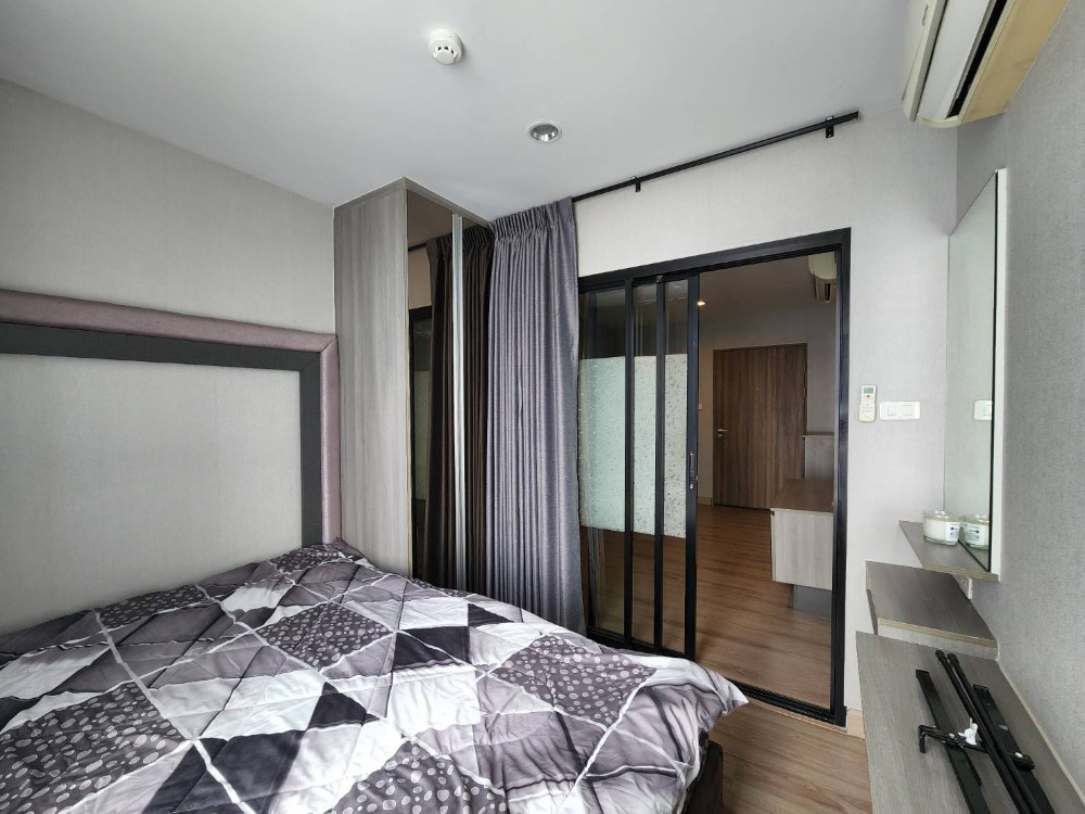 For SaleCondoLadprao, Central Ladprao : Condo for sale at a loss near BTS,MRT Lat Phrao ,Yellow line
