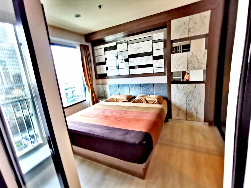 For SaleCondoRama9, Petchburi, RCA : Sale Life Asoke, condo , 26th floor, Asoke view, near BTS and Airport Link, fully furnished, built-in furniture, ready to move in