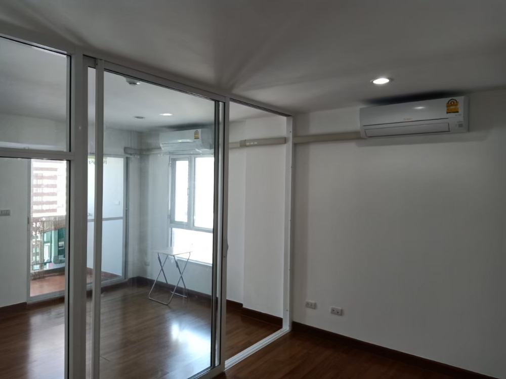For SaleCondoRama5, Ratchapruek, Bangkruai : Condo for sale, Regent Home Tiwanon 25, empty room, studio style (separate room) in the corner