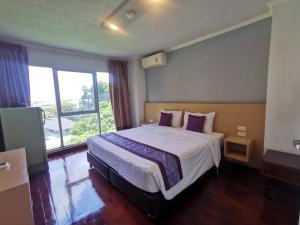ขายขายเซ้งกิจการ (โรงแรม หอพัก อพาร์ตเมนต์)สาทร นราธิวาส : Apartment For Sale in Surasak