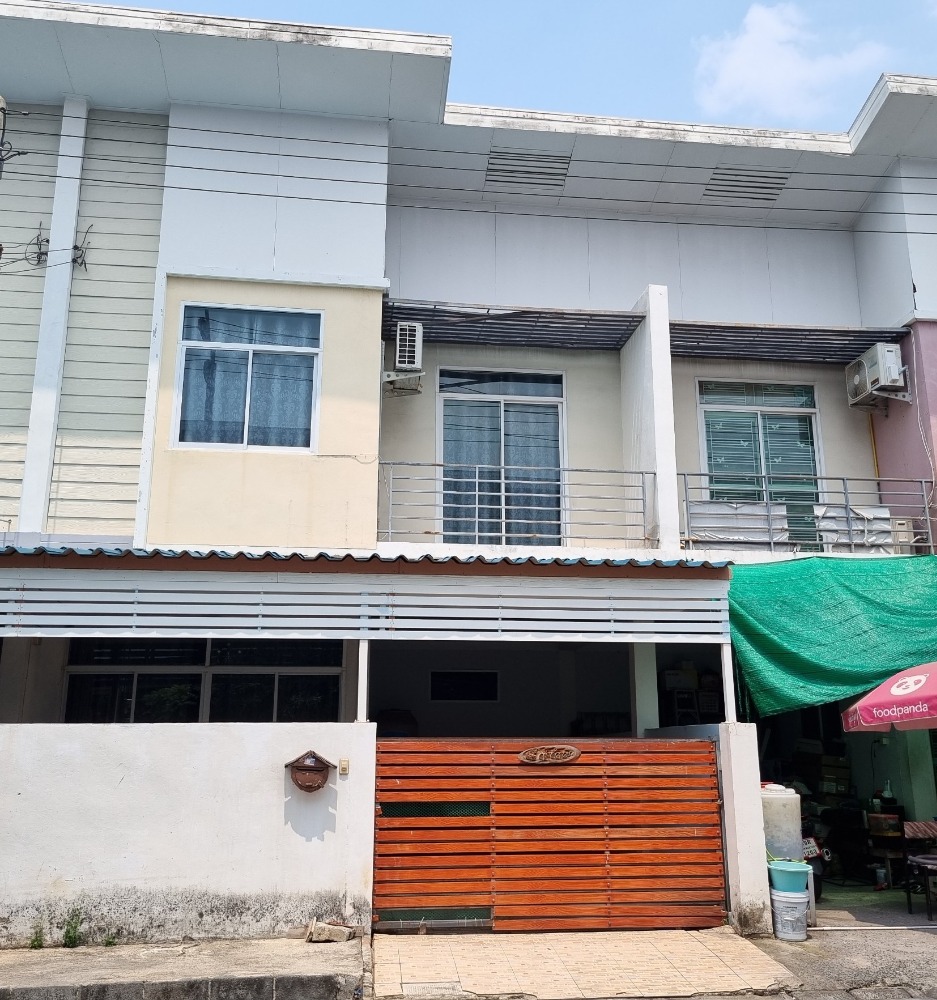 For SaleTownhousePathum Thani,Rangsit, Thammasat : PT5 Townhouse for sale, Thai Somboon Village 3, Rangsit, Khlong 3 #Townhouse Rangsit #Townhouse Khlong 3 #Townhouse Thai Somboon #Rangsit Nakhon Nayok Road