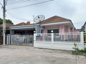 For SaleHouseSriracha Laem Chabang Ban Bueng : One-storey twin house for sale, Na Phrao location, new paint, ready to add access to many main roads