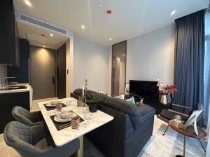ให้เช่าคอนโดสุขุมวิท อโศก ทองหล่อ : Super luxury condominium for rent Hyde heritage Thonglor 1 bedroom price 44,999/ month can negotiate