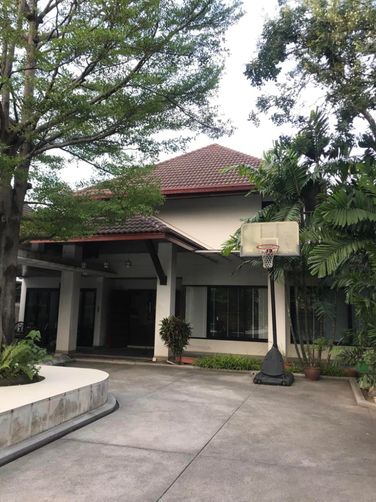 ขายบ้านเกษตรศาสตร์ รัชโยธิน : บ้านเดี่ยว ลาดพร้าววังหิน 75 / 3 ห้องนอน (ขาย), Detached House Ladprao Wanghin 75 / 3 Bedrooms (FOR SALE) MEAW223