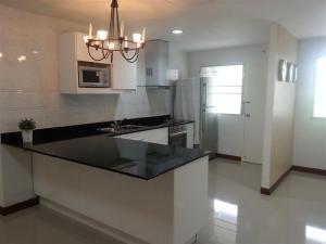For RentCondoSriracha Laem Chabang Ban Bueng : 🌈🌟 Condo for rent ✦Rama Harbor Condo View✦ 2 bedrooms, 2 bathrooms, fully furnished.