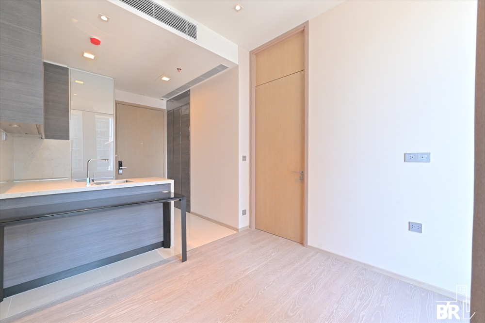 For SaleCondoSukhumvit, Asoke, Thonglor : 📌 Selling The Esse Asoke in the middle of Soi Asoke, 1 bedroom, high floor