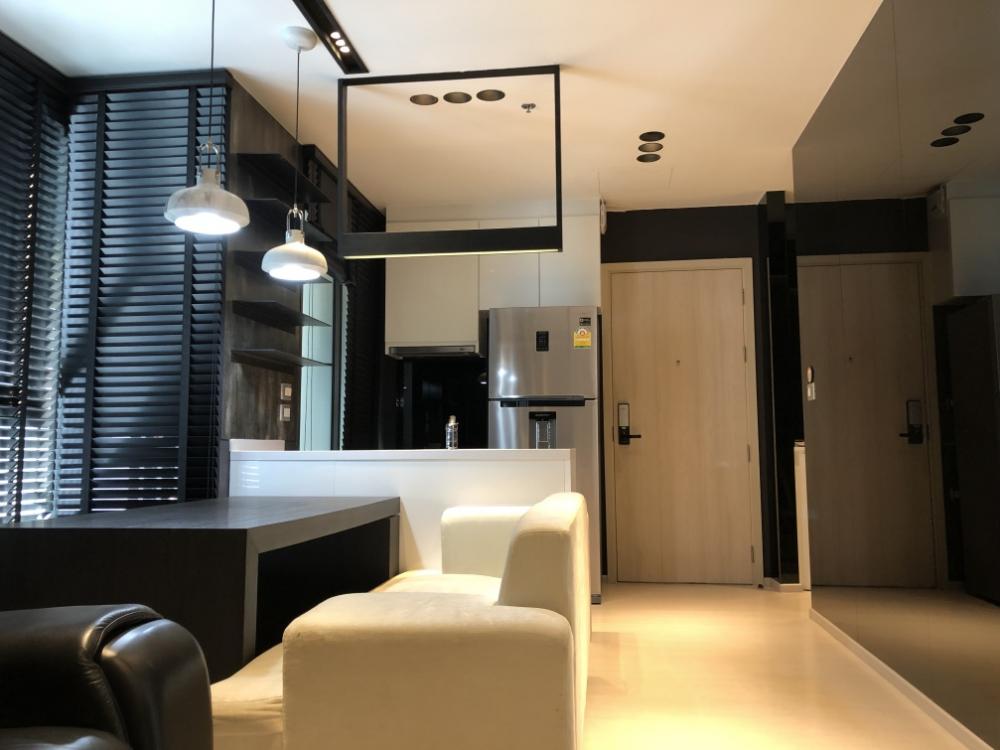 ขายคอนโดสุขุมวิท อโศก ทองหล่อ : ขาย Condo Rhythm Sukhumvit 42 บิ้วอินเกือบล้าน ชั้นสูงมาก ใกล้ BTS เอกมัย